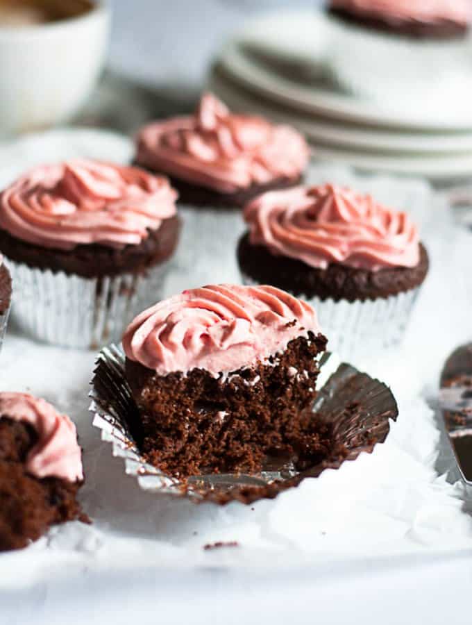 Take a bite out of these sugar free flourless chocolate cakes